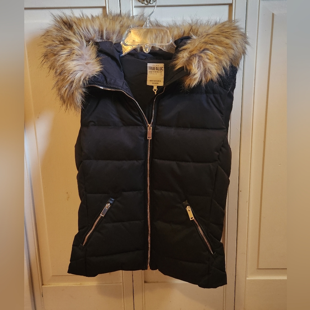 Zara Trafaluc outerwear XS Black Puffer Vest
